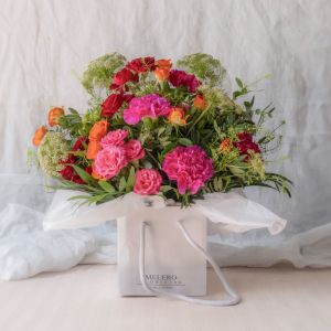 Flower Box con flores en tonos fucsia